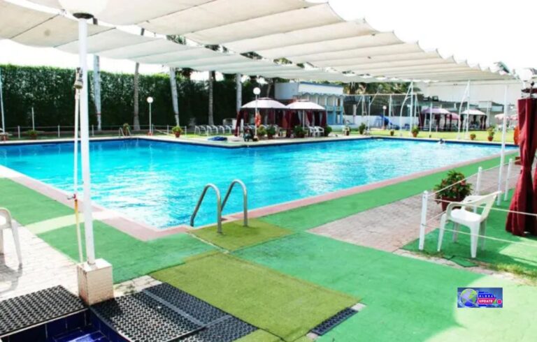 Swimming pools in Karachi