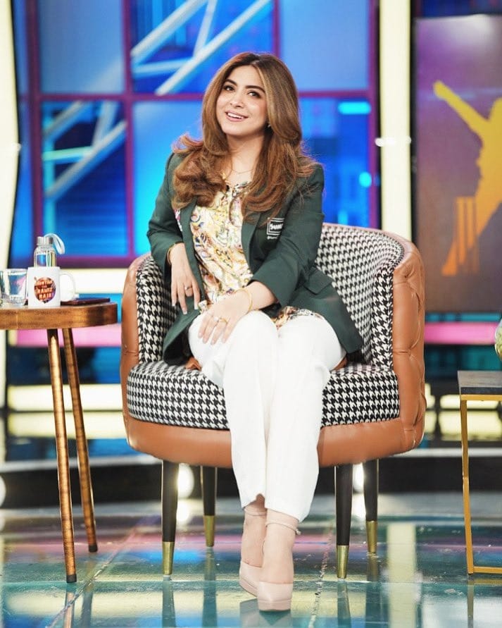 Hina Niazi biography