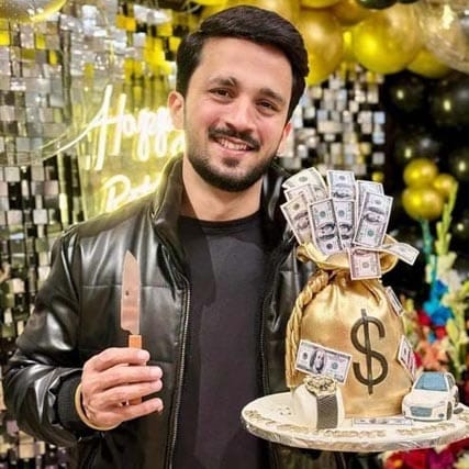 Millionaire followers