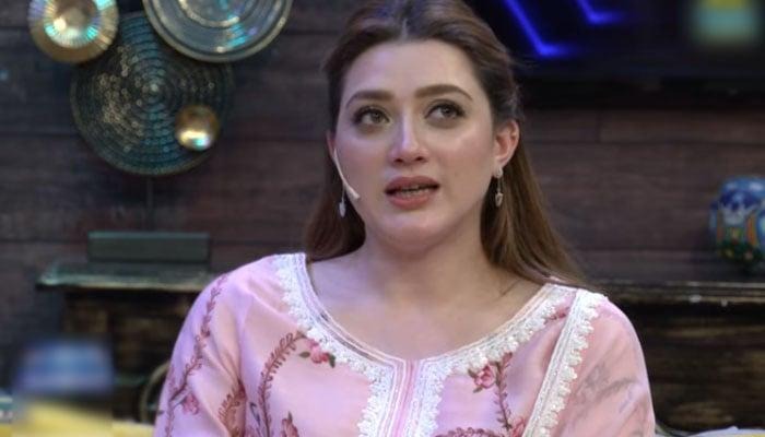 Momina Iqbal Lifestyle updates